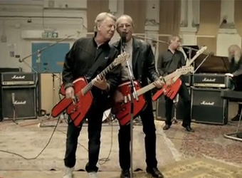 Coles sponsors branded Status Quo tour and new album
