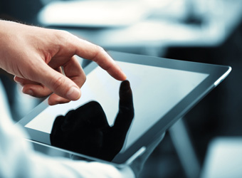 Apple loses ground in tablet market, Microsoft Surface expected to struggle