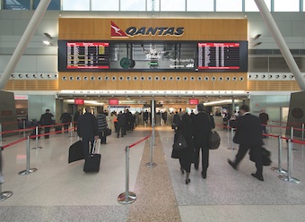Qantas and oOh! pitch in for Winter Paralympic athletes