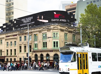 David Jones streams live footage through digital billboards for VAMFF