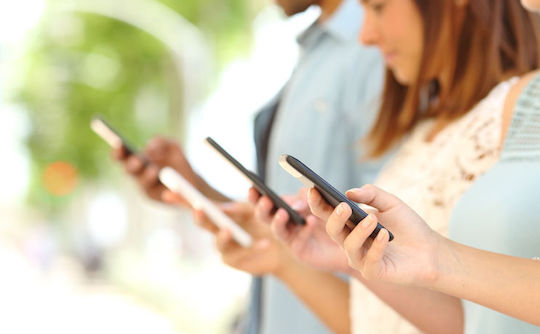 Customer service: to automate or augment?