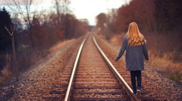 Trustworthy traits – marketing professor explores consumer uncertainty, leadership and relationships