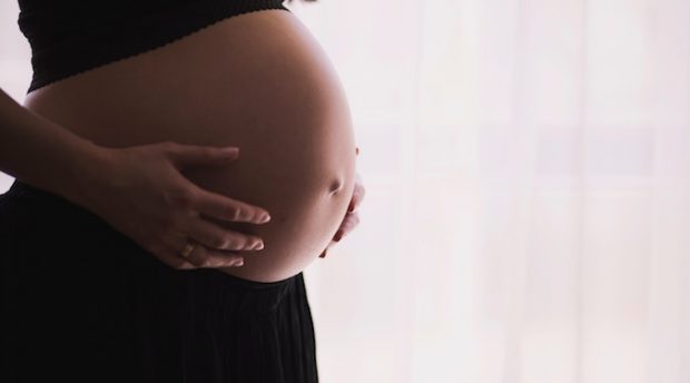 Alcohol pregnancy warnings made compulsory in Australia and New Zealand