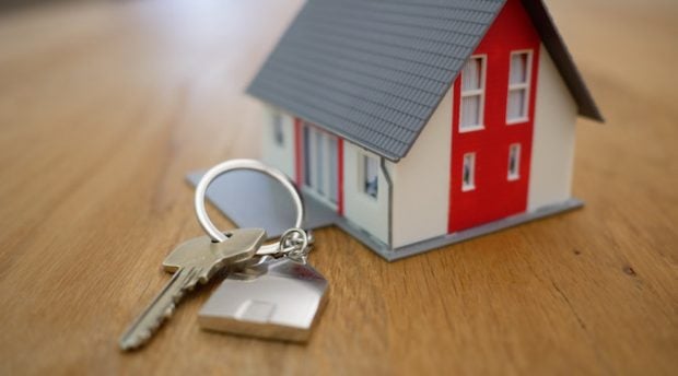 Real estate websites boom after RBA cuts the cash rate to a new record low